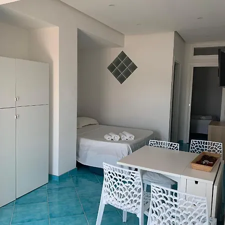 Apartment Sweet Pina *