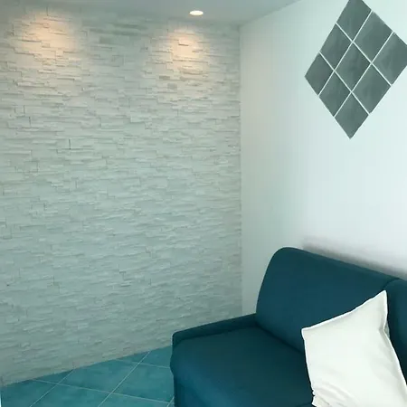 Apartment Sweet Pina